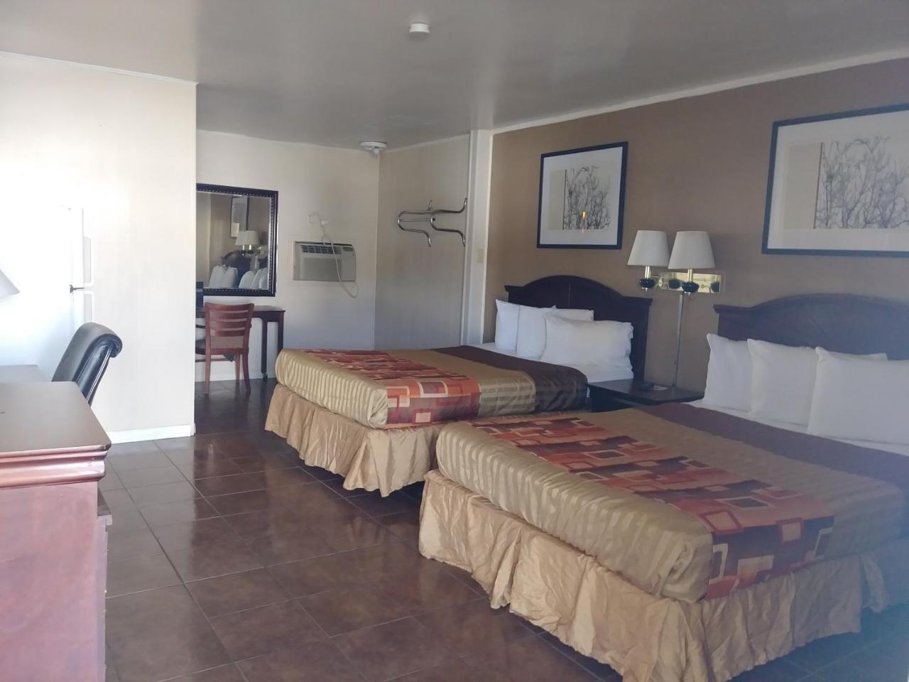 Garden Inn & Suites Нью Браунфелс Экстерьер фото