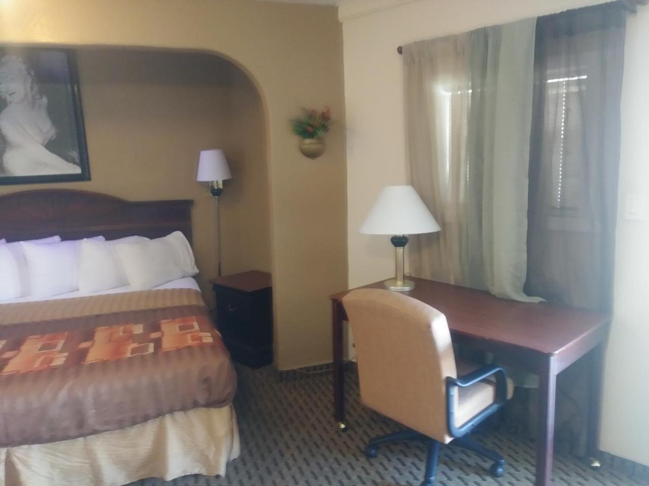 Garden Inn & Suites Нью Браунфелс Экстерьер фото