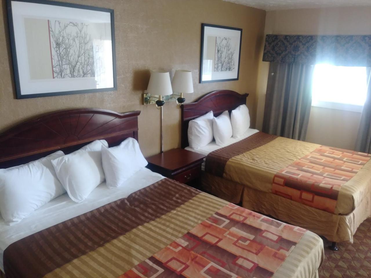 Garden Inn & Suites Нью Браунфелс Экстерьер фото