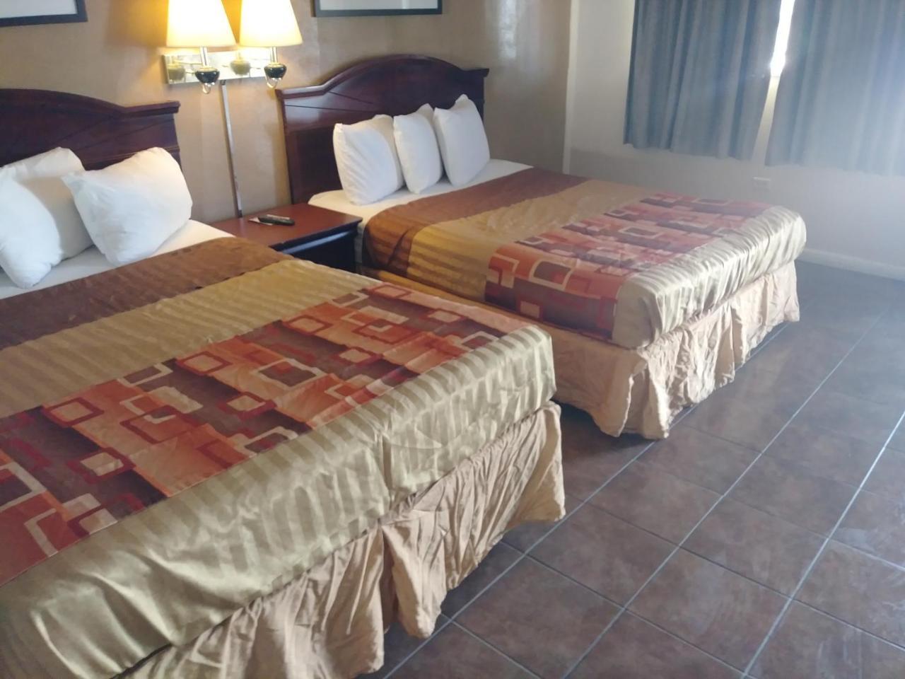 Garden Inn & Suites Нью Браунфелс Экстерьер фото