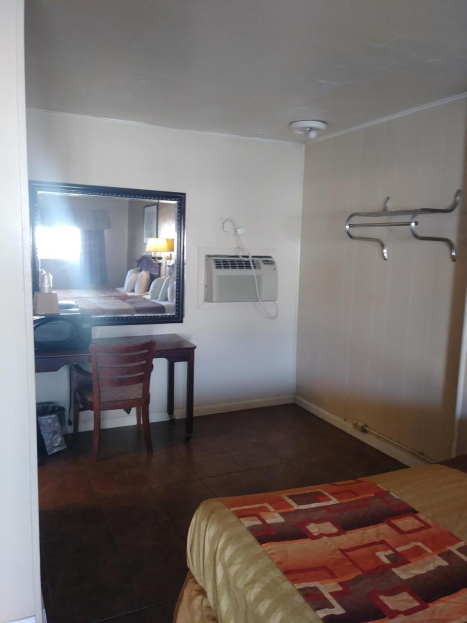 Garden Inn & Suites Нью Браунфелс Экстерьер фото