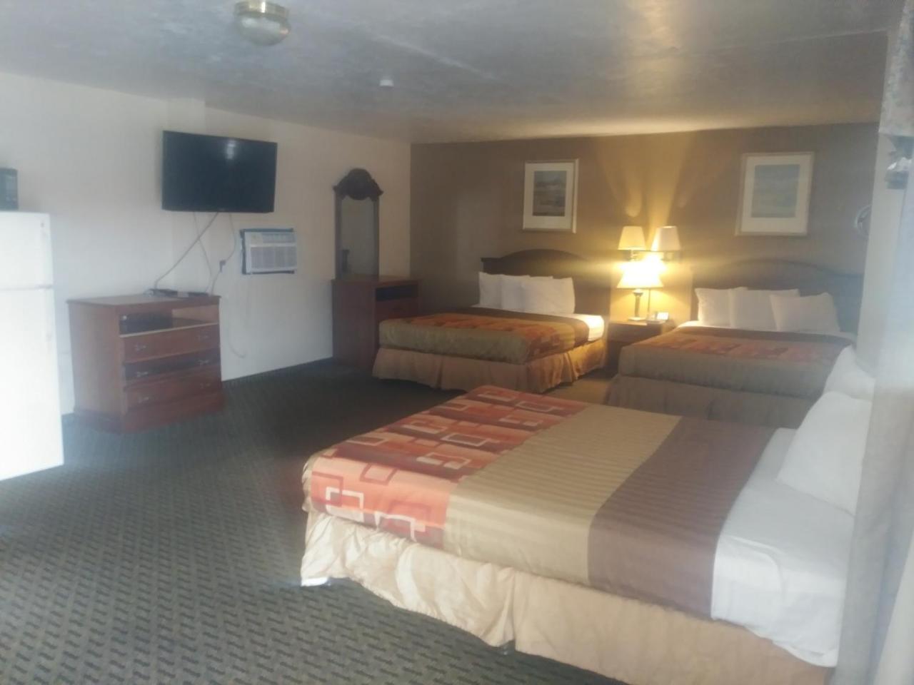 Garden Inn & Suites Нью Браунфелс Экстерьер фото